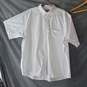 IZOD Size 2XL. 18 /18 1/2